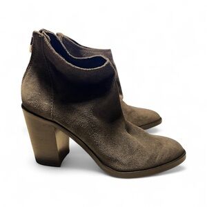 Dolce Vita Stevie Gray Suede Booties Size 7.5
